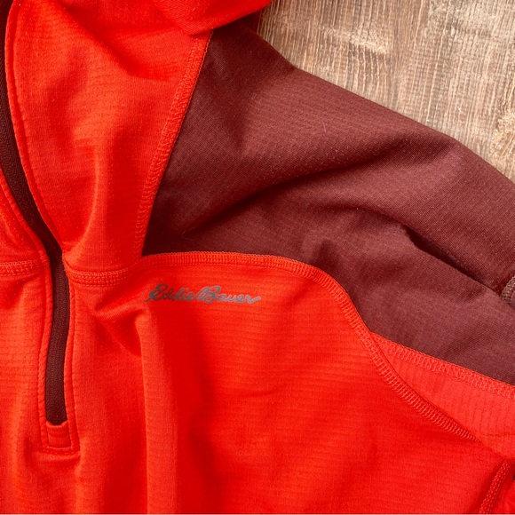 Eddie Bauer Men's Vibrant Red Maroon Accents Hooded Pullover Jacket Medium - Picture 6 of 8
